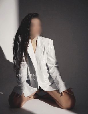 Фотография L A R A любительница куни